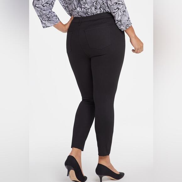 NWT NYDJ Ami Skinny Ankle Jeans In Plus Size black sz 26w - Picture 3 of 12